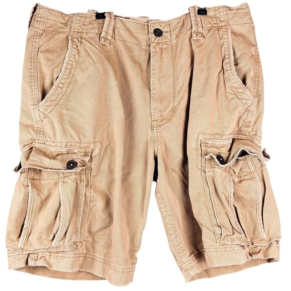 American Eagle Outfitters Very Y2K Classic Cargo Shorts – Sz 38 (Excellent)